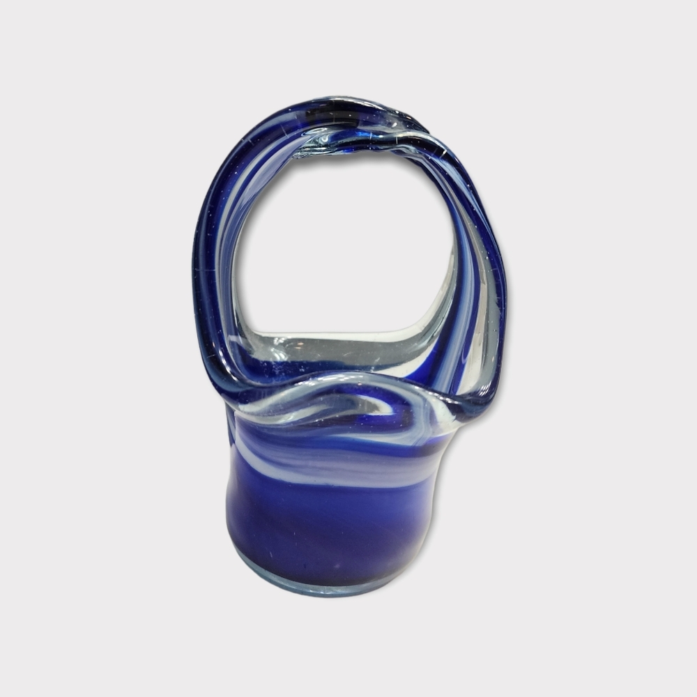 Vintage‎ mexican glass basket